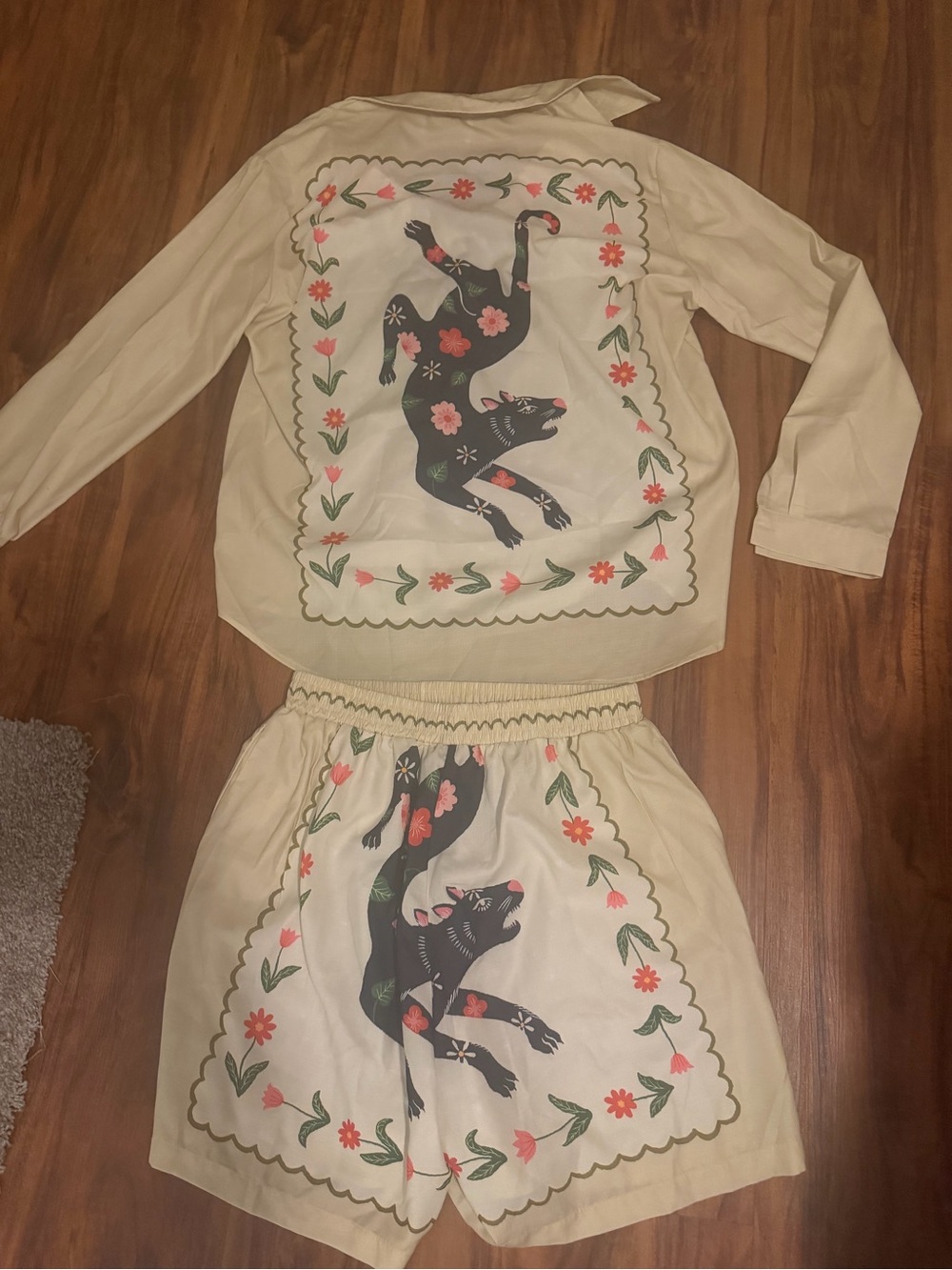 HAUSEN two piece set (oversized ) - Picture 2 of 3